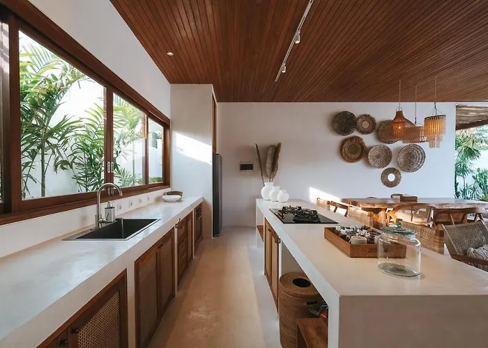 Amaka Villa