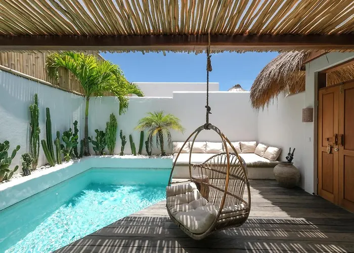 Amaka * Uluwatu (Bali)